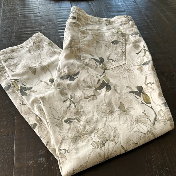 Extra Soft Printed Jeans - Picture 3 of 5